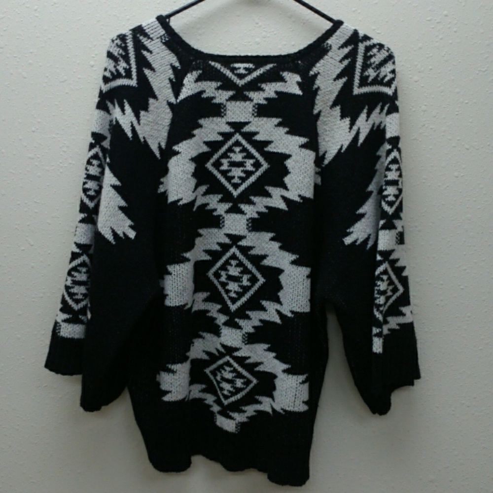 🛑🛑🛑SALE🛑🛑Sweater - Picture 5 of 7